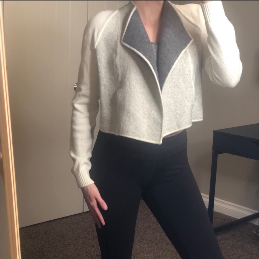 LOFT Cropped Sweater - Picture 8 of 10